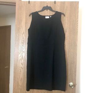 ❤️ Classic Sheath from Avenue Plus Size 18/20